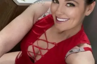 I MAKE EM BLUSH!! 💕💋 DOUBLES A... - Image 2