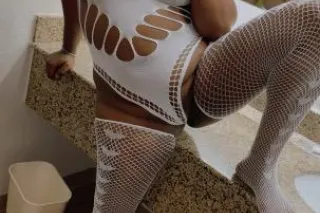 🍑VERY FREAKY GiRL💦WET PUSSYY C... - Image 4