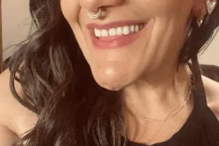 PAWG 🍑 MILF. 🤩 w/ a WAP!! 💦💦💦😏... - Image 1