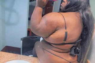 BigMama Yasmin - 22 - Image 1