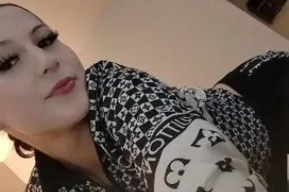 Sexy and sweet - 21 - Image 1