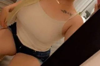 Sweet and Sensual Chanel😍 - 27 - Image 1