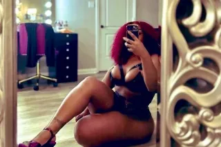 NikkiNicole - 30 - Image 3