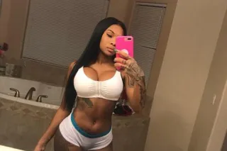 slim thick🍑nasty💦sweet freak🙈someone u wanna meet‼‼ - Image 5