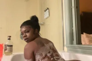 Sexy big booty chocolate in to... - Image 3