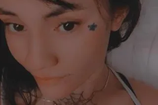 she's a very freaky girrllll(;... - Image 3