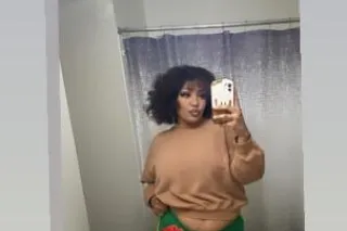 Cum on me daddy. Freshly 25 mixed big booty ;) - Image 2