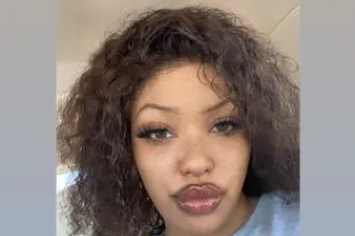 Cum on me daddy. Freshly 25 mixed big booty ;) - Image 1