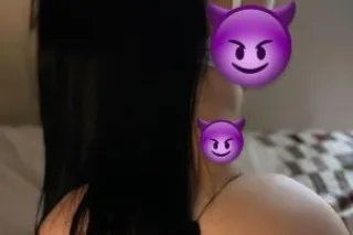 TWO GIRLS AT THE SAME TIME - 2... - Image 1