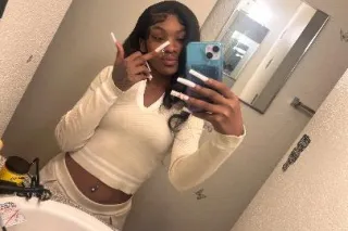 4'11 peite smell good n ready to have fun - Image 9