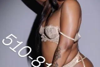 Catering to upscale gentlemen ... - Image 1