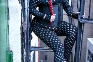 100 incall -fuck me on a beach... - Image 2