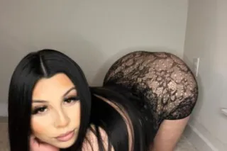 Sexy Brazilian Playmate - 24 - Image 1