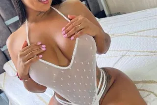 Sexy womens looking to meet ge... - Image 3