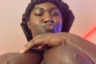 BBW SLUT 😈 (READ/LEER) - Image 6