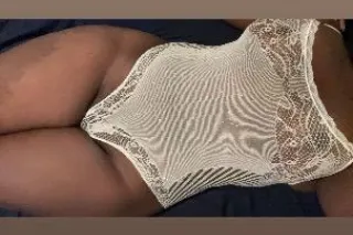 Tall, curvy, ebony 🫦💦🍫 - 24 - Image 3