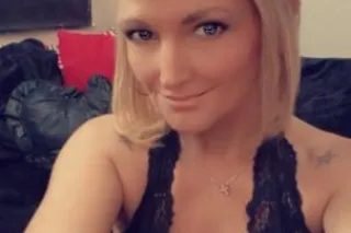 Petite & Discreet - Image 5