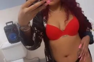 Sexy Thick Red Bone - Image 1