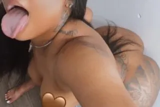 Upscale Hotty 🩷🩷 - Image 9