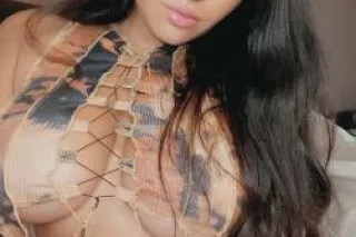 FULL of LUST 😍 and READY to BU... - Image 3