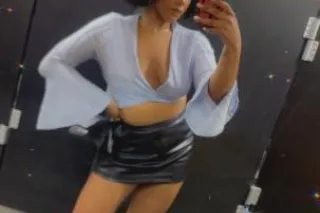 sexy and wet amazing mouth rea... - Image 3