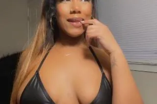 sexy and wet amazing mouth ready for outcall - Image 6