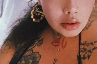 NEW IN TOWN 😘👀💜Dont Miss Out 2... - Image 2