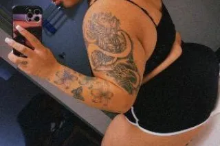 NEW IN TOWN 😘👀💜Dont Miss Out 2... - Image 1