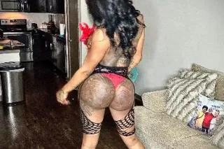 TRANSGENDER FEMALE HERE - Image 4