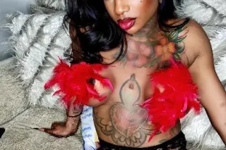 TRANSGENDER FEMALE HERE - Image 7