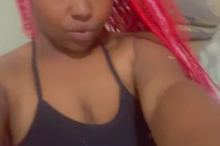 red red red everything red - Image 8