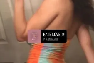 SEXY LIGHTSKIN 💦🤗 car date com... - Image 1