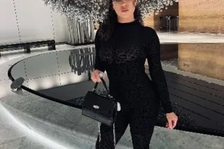 new sexy and outgoing companio... - Image 3