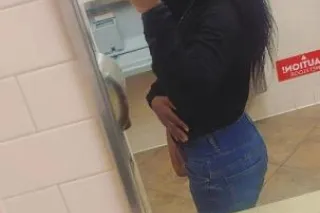 Pretty $$ Pretite - 30 - Image 1