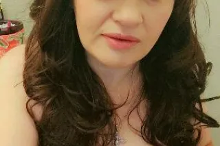 🥰In town for a couple days let... - Image 1