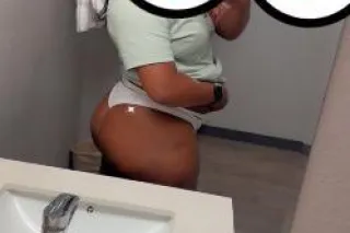 Wet💦 Creamy🍦& Wanting You - 23 - Image 1