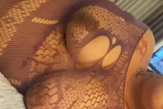 summer Fun🍍Sexy Brown Eyed Bea... - Image 3