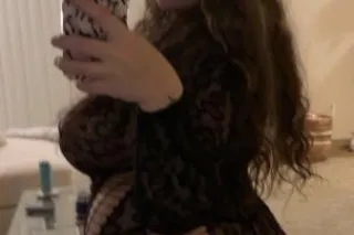 Ready To Fuck Sexy Classy and Wet Available 24/7 - Image 5