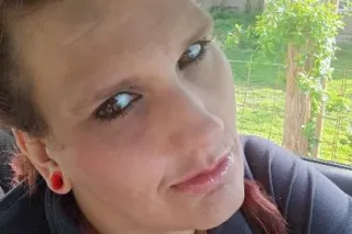 Looking a man with a big item!!!! - Image 10