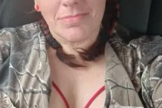 Looking a man with a big item!!!! - Image 8