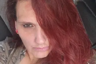 Looking a man with a big item!... - Image 1