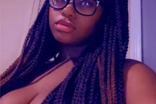 only available for 2 days..see... - Image 1