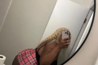 sexy chocolate throat goat 🎁💦😈... - Image 2