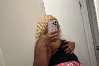 sexy chocolate throat goat 🎁💦😈... - Image 1